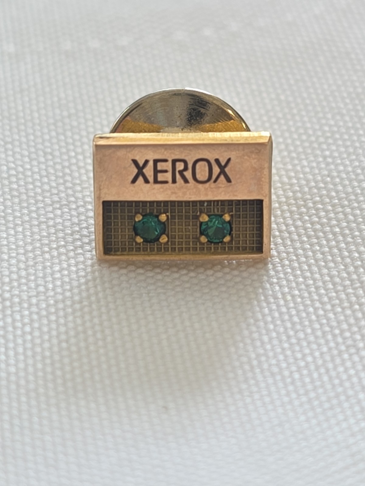 Vintage Xerox Corp Employee Award Pin 10 Years 10k Gold Plated W/ Green Stones