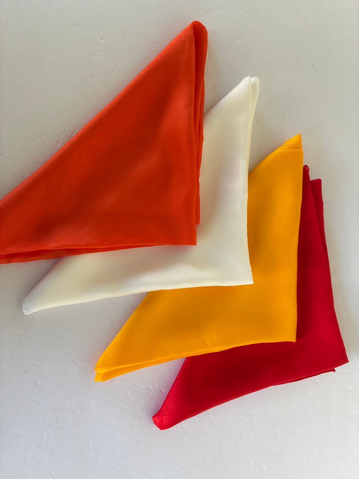 Magicians Vintage  Magic Trick Colorful Silks   34 x34 ins. Set of 4