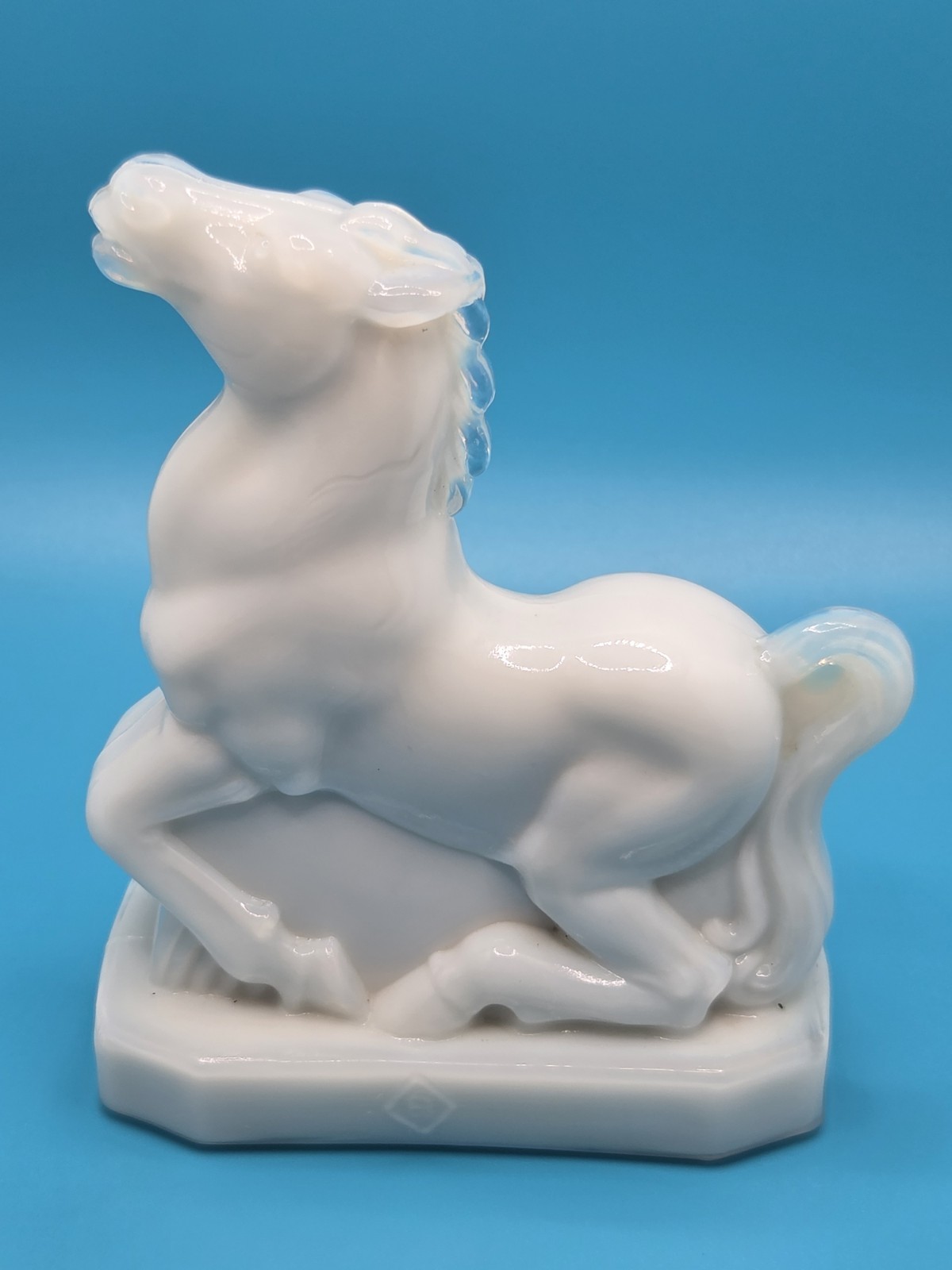 Vintage Boyd Art Glass \