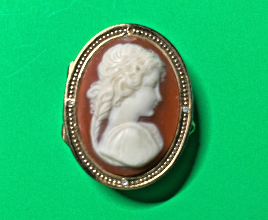 VINTAGE ESTEE LAUDER SOLID PERFUME CAMEO COMPACT ~ As Is