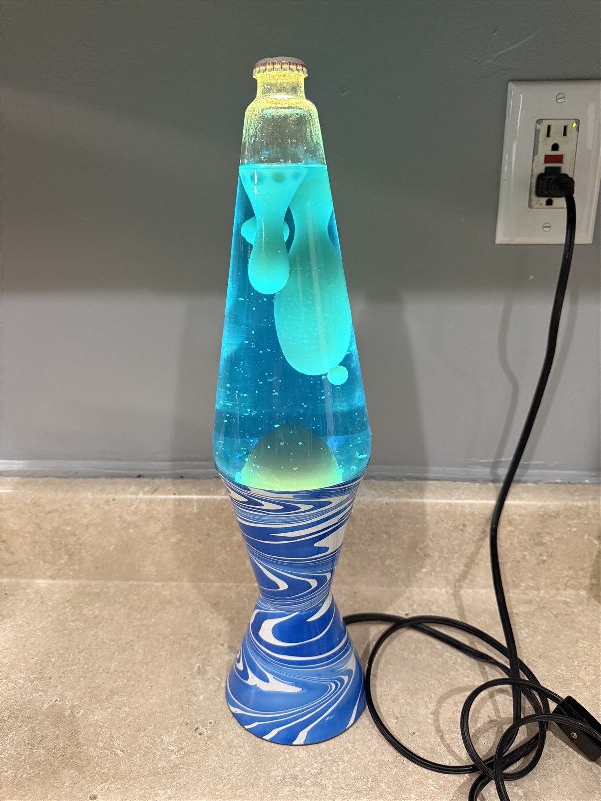 VINTAGE 1999 LAVA LITE BLUE SWIRL PSYCHEDELIC LAMP \