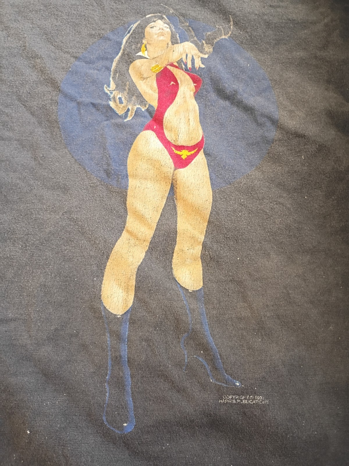 VNG '95 VAMPIRELLA XXL HANES BEEFY T-Shirt Graphitti VERY GOOD Condition 
