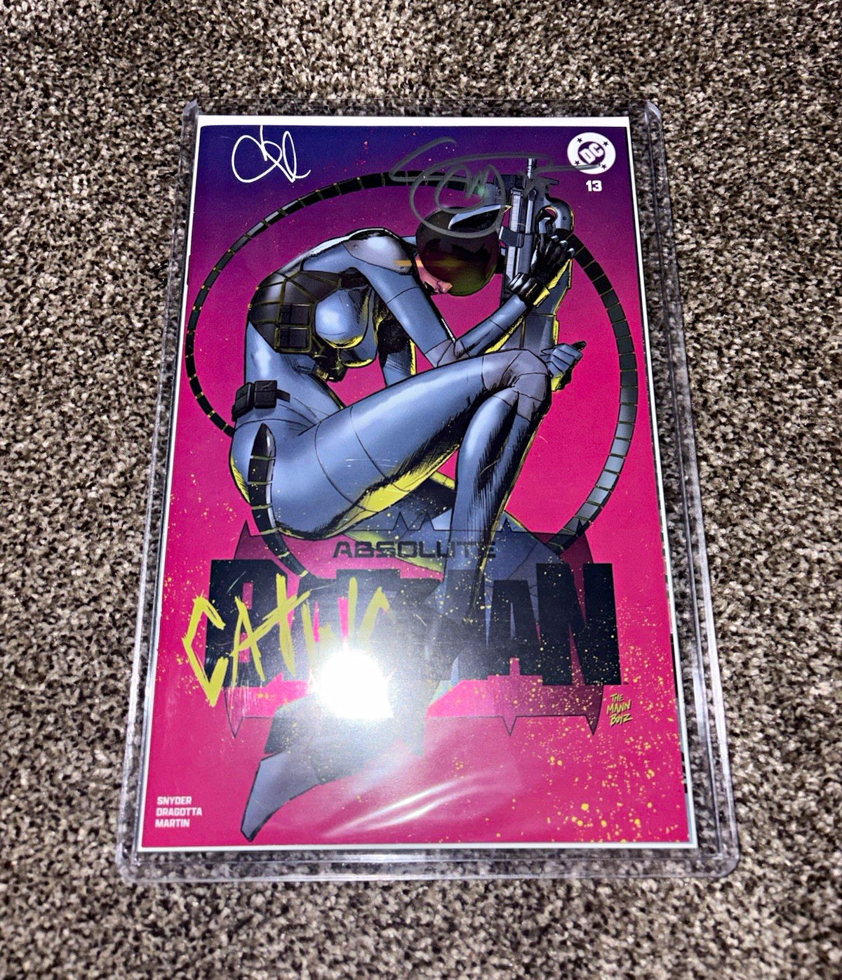 DC Absolute Batman #13 Catwoman Variant Cover Signed Scott Snyder & Clay Mann