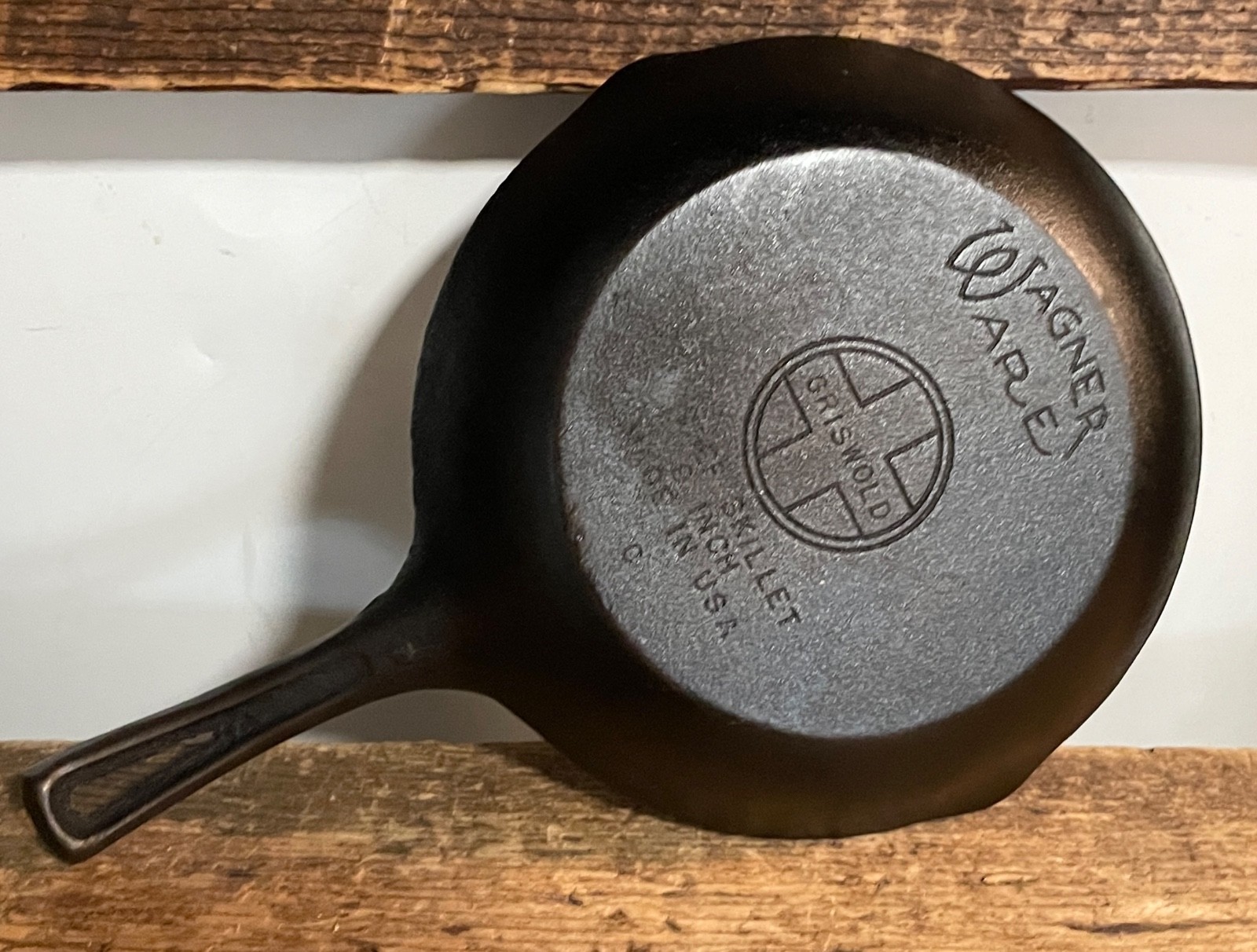 Vintage WAGNER WARE GRISWOLD C 9” Cast Iron CHEF SKILLET w Thumb Rest