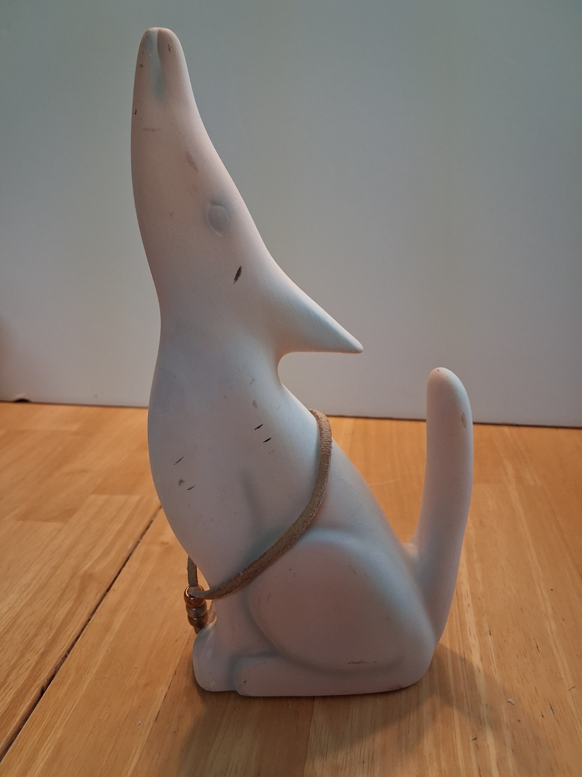 Vintage Southwest Ceramic Howling Coyote Figurine 9\