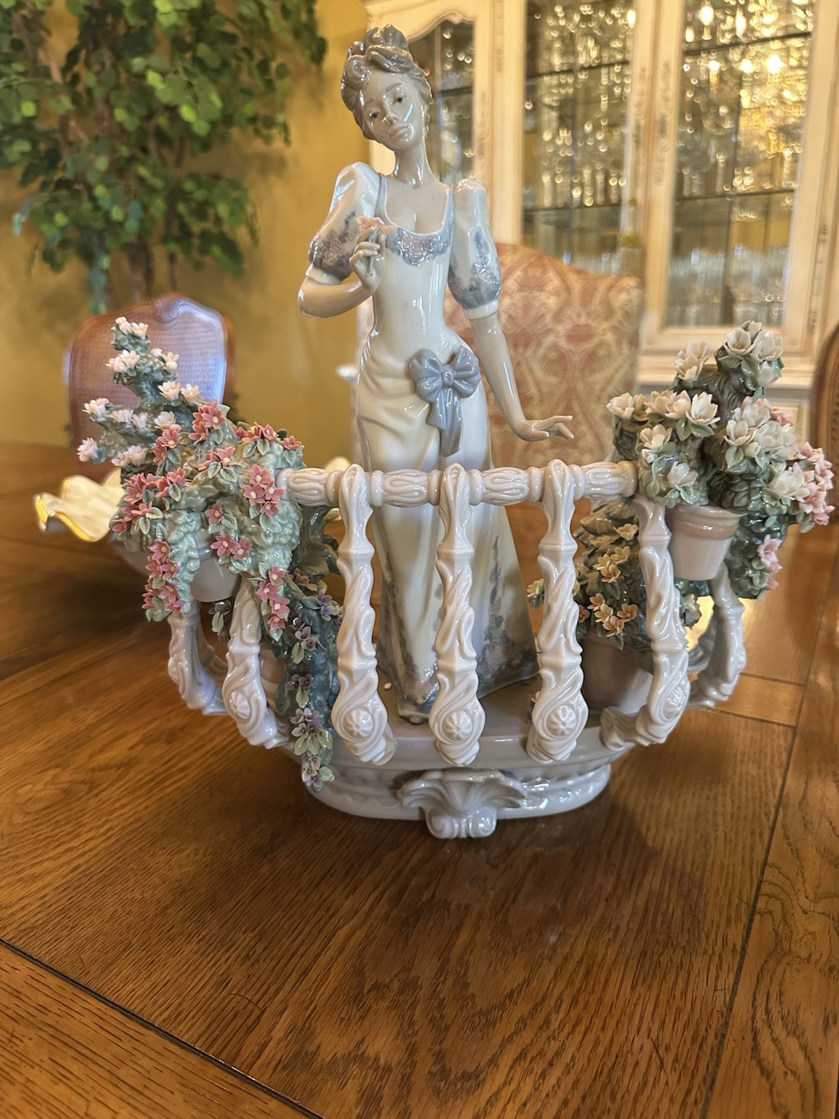 Lladro 1798 Far Away Thoughts Flowers Balcony Limited Edition #650 w/ Box