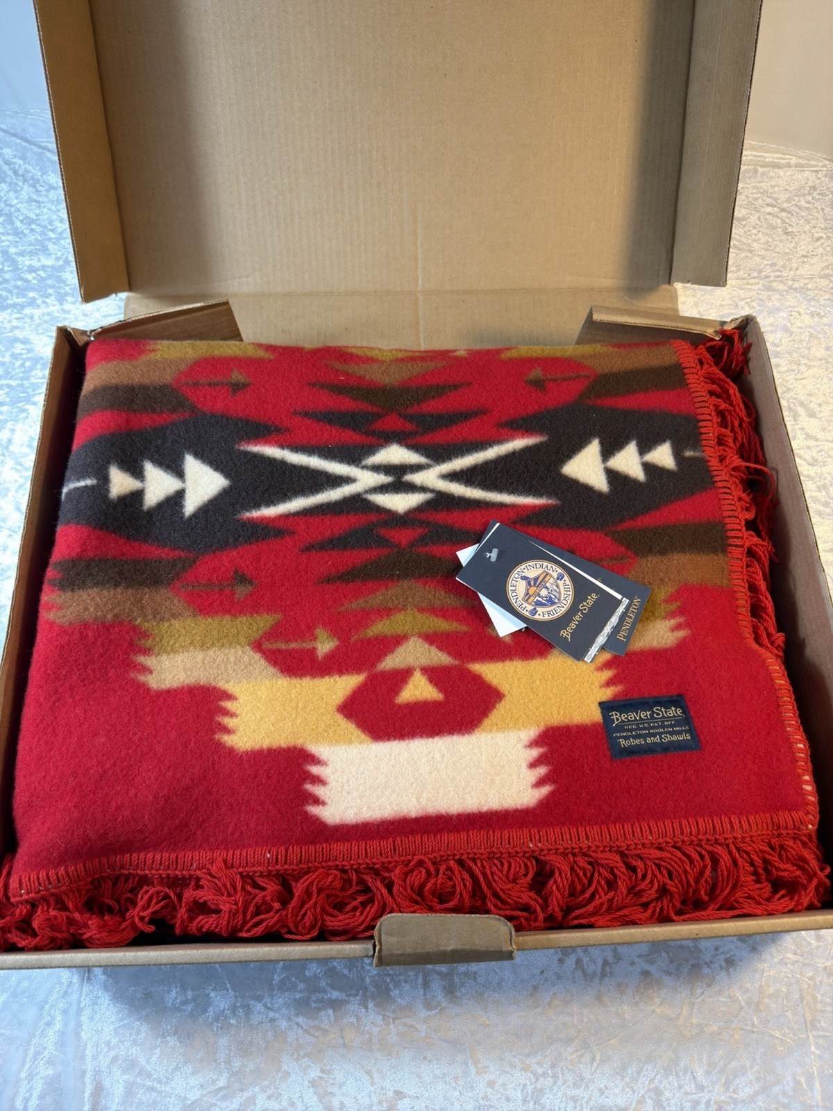 Pendleton Tucson Wool Throw Shawl Beaver State Southwestern Fringed NWT USA