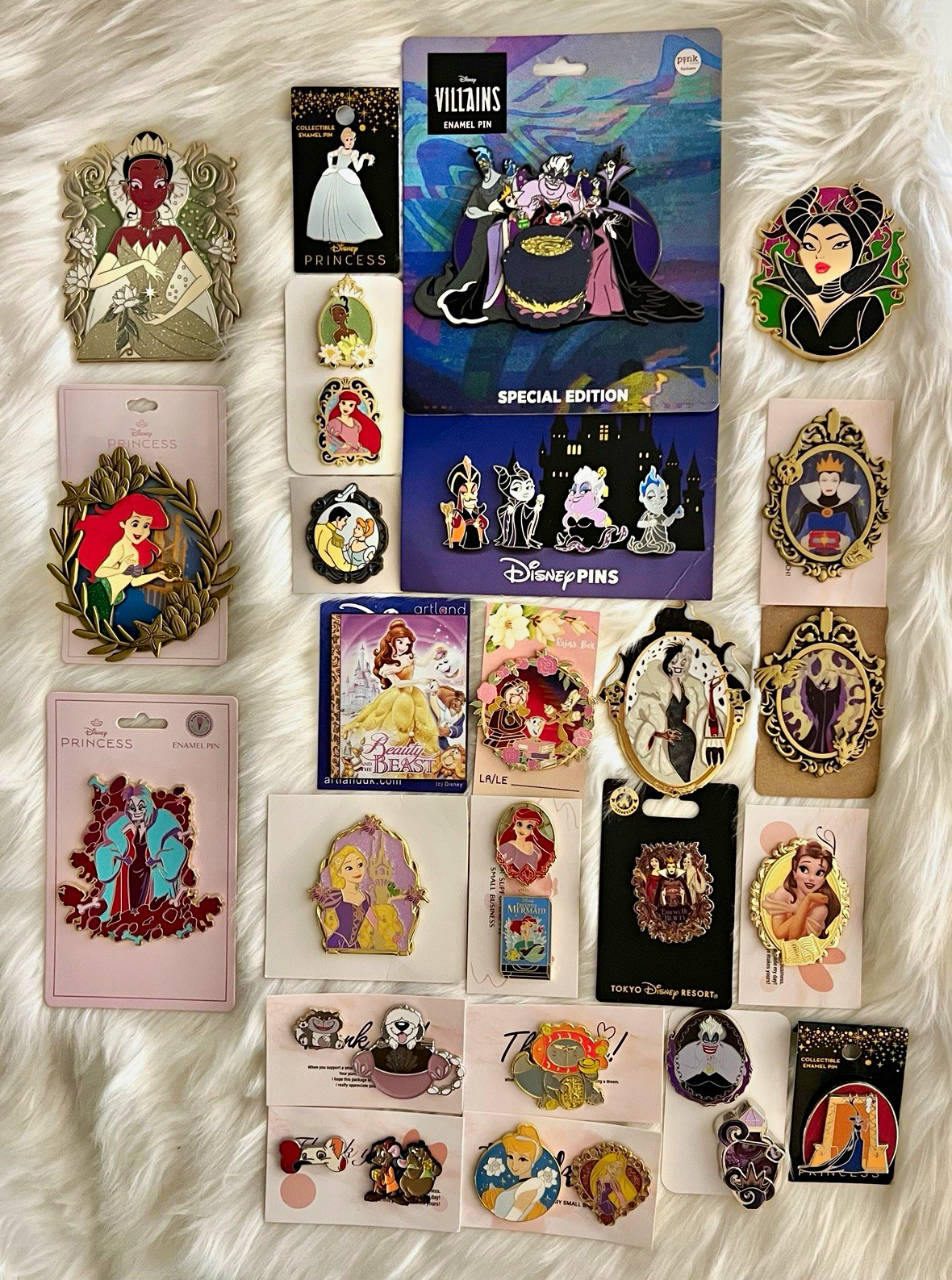 ATTN RESELLERS: Collection of 33 Disney Princesses / Villains / Fantasy