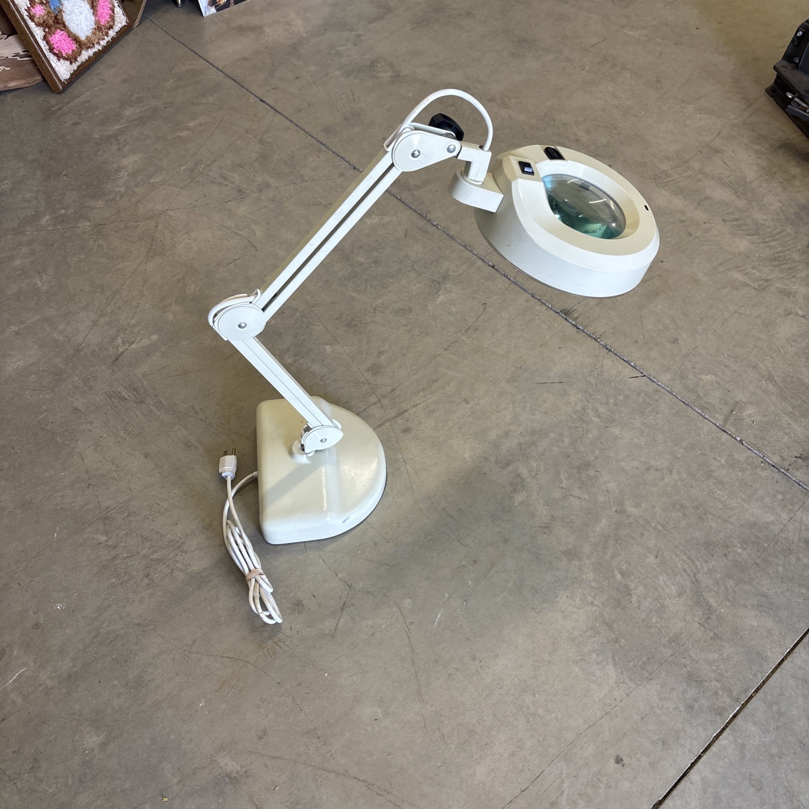 Vintage LUXO Magnifier Lamp Articulating Industrial Task Desk Light MCM Tested
