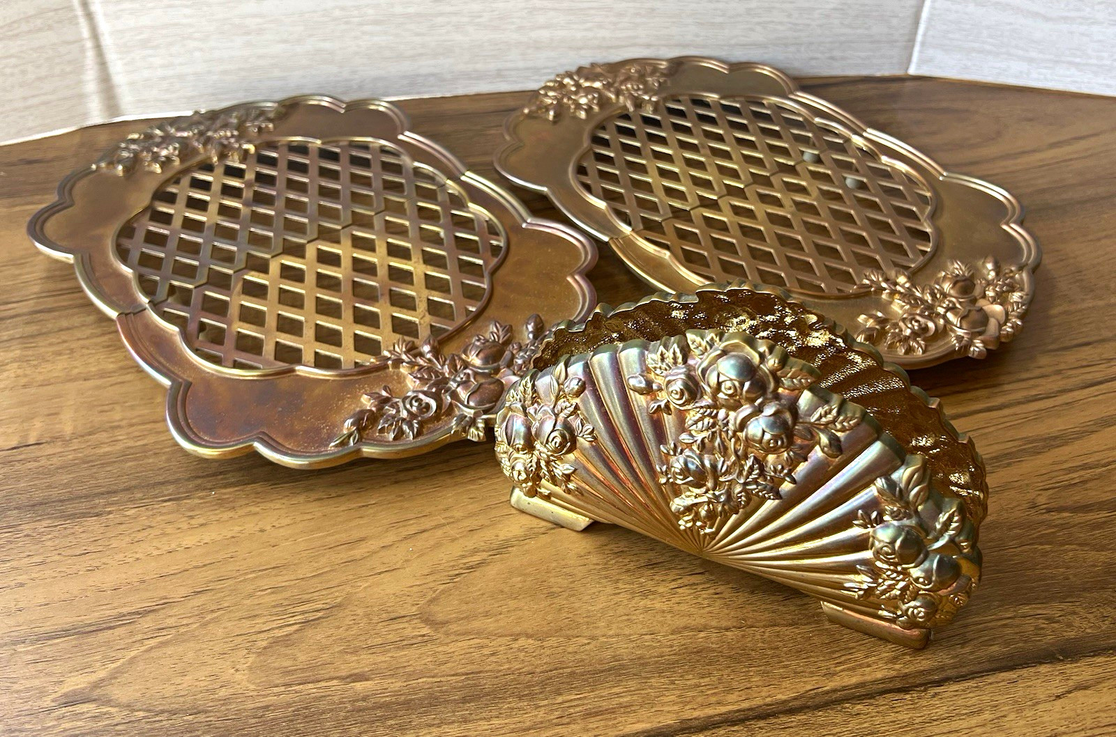 Vintage Royal Doulton Old Country Roses Gold Expandable Trivets Napkin Holder 3p