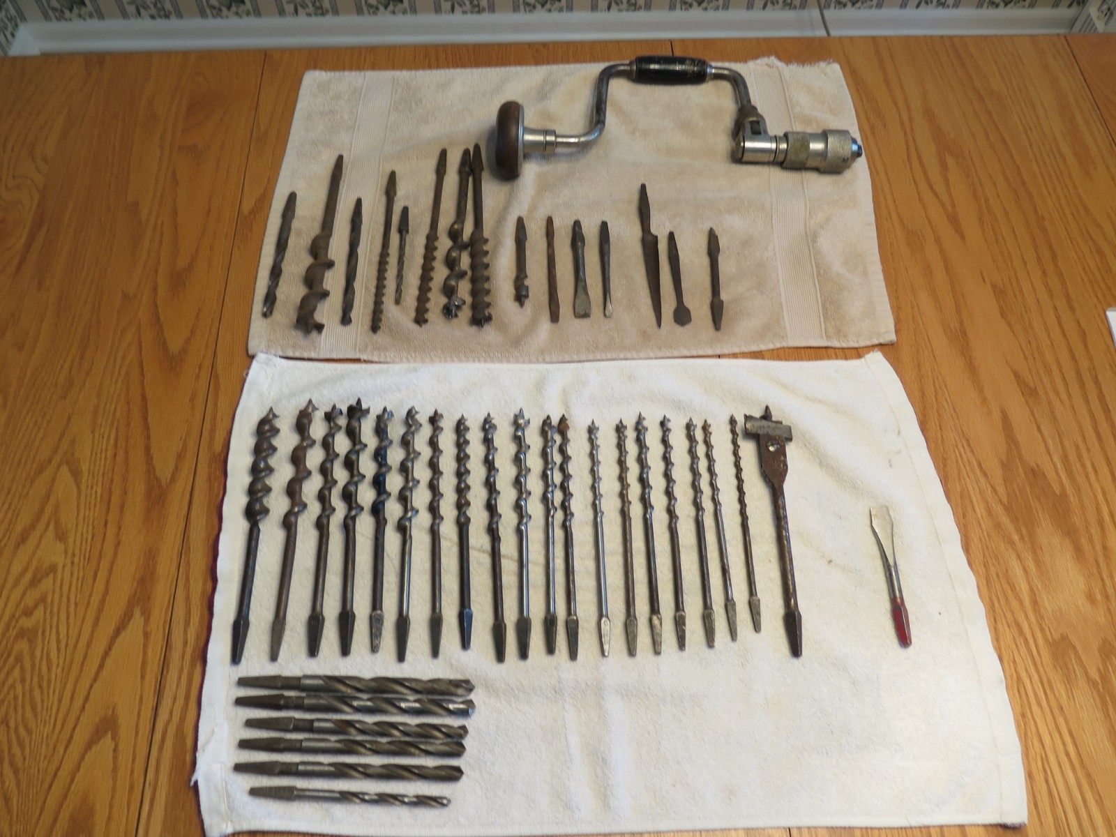 Vintage Stanley 1246 10” Bit Brace Hand Drill with Lots of Bits - VIDEO -