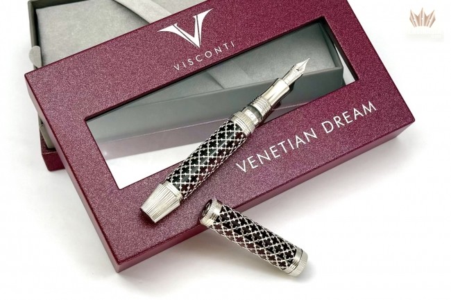 VISCONTI  LIMITED EDITION VENETIAN DREAM FOUNTAIN PEN MAGNIFICENT DESIGN