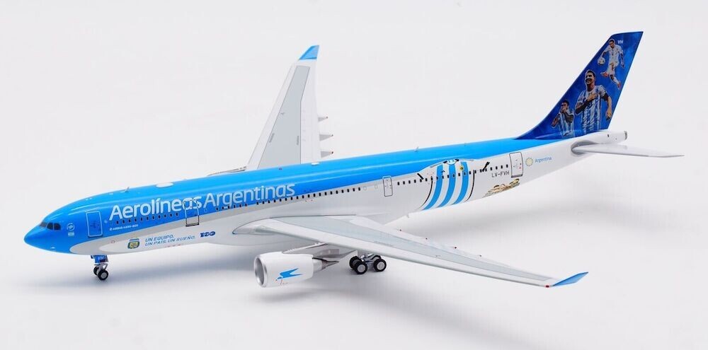 Inflight B-332-AR-WC Aerolíneas Argentinas A330-200 LV-FVH Diecast 1/200 Model