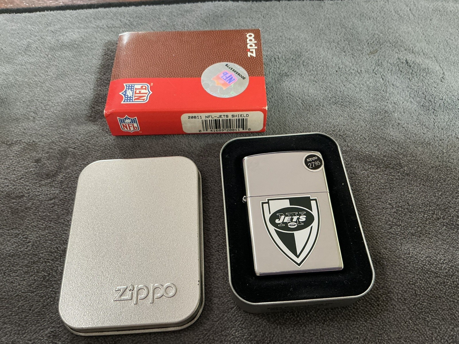 Vintage 2005 Zippo New York Jets Football Collectible Lighter - Unfired