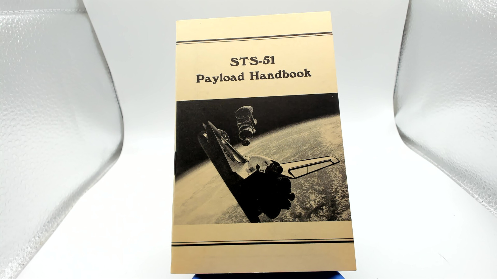 STS 51 Payload Handbook & Astronaut Assignment NASA Space Shuttle