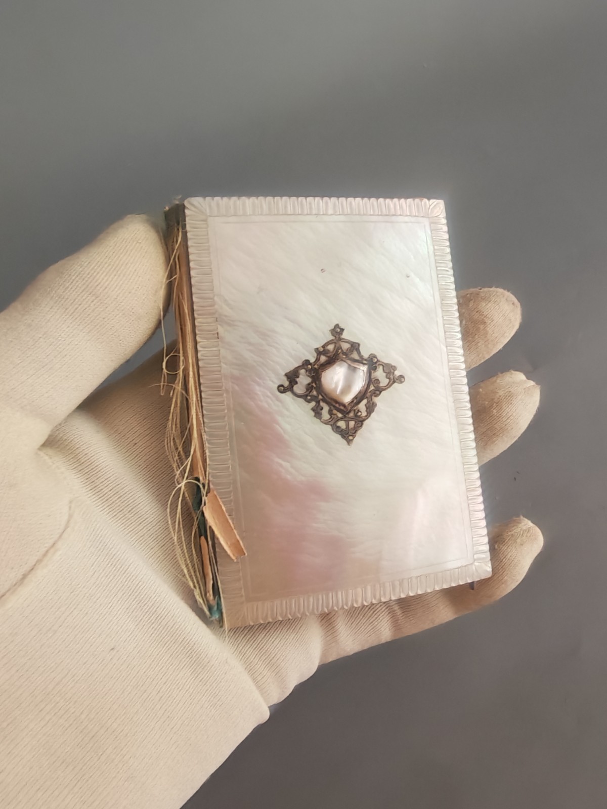 Rare Corner de baile with a Pencil Mother of pearl Silver Ornament Antique