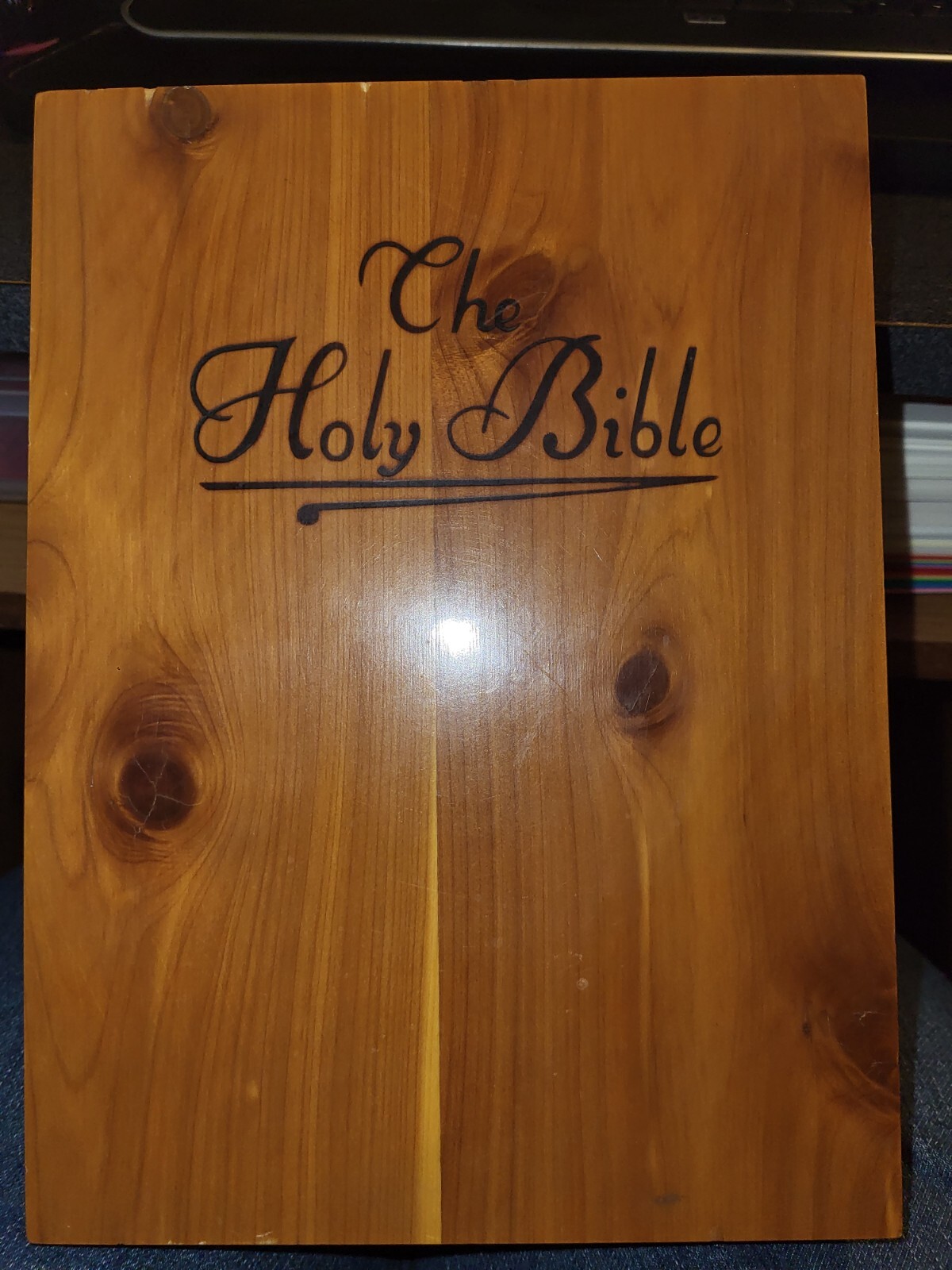 VTG Memorial Holy Bible Wood Brotherhood Carpenters Union Made Steelton Steel PA
