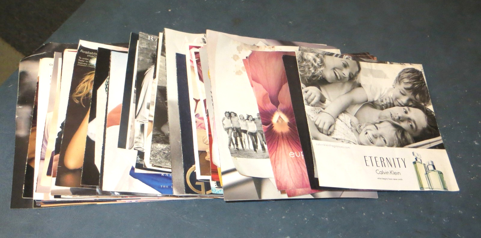 72 PERFUME FRAGRANCE MAGAZINE INSERT ADVERTISING SAMPLES MEN WOMEN
