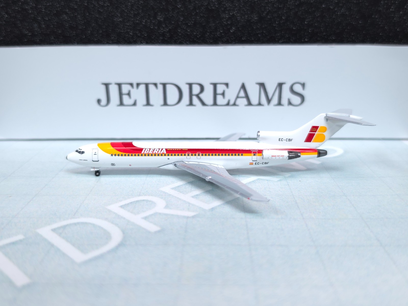 1/400 IBERIA BOEING 727-200 1980'S COLORS 