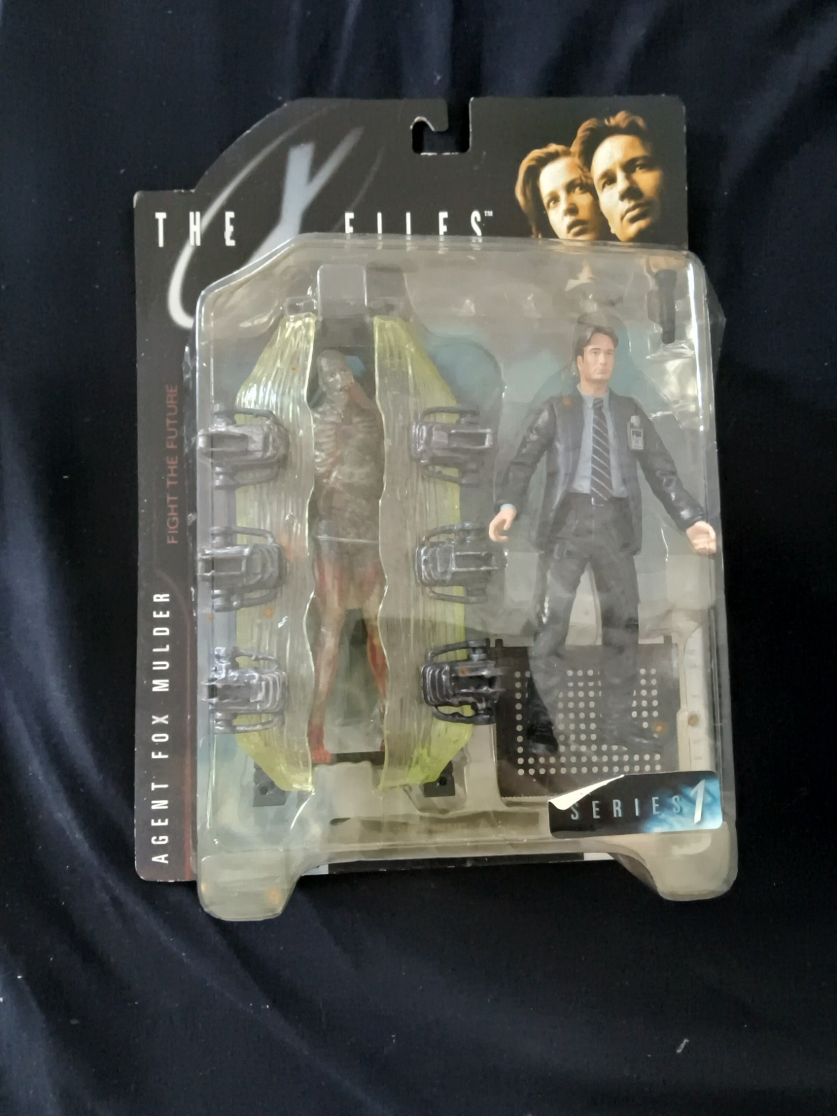 The X files ,Action figure agent Fox Mulder Series 1 Unopen Original packaging