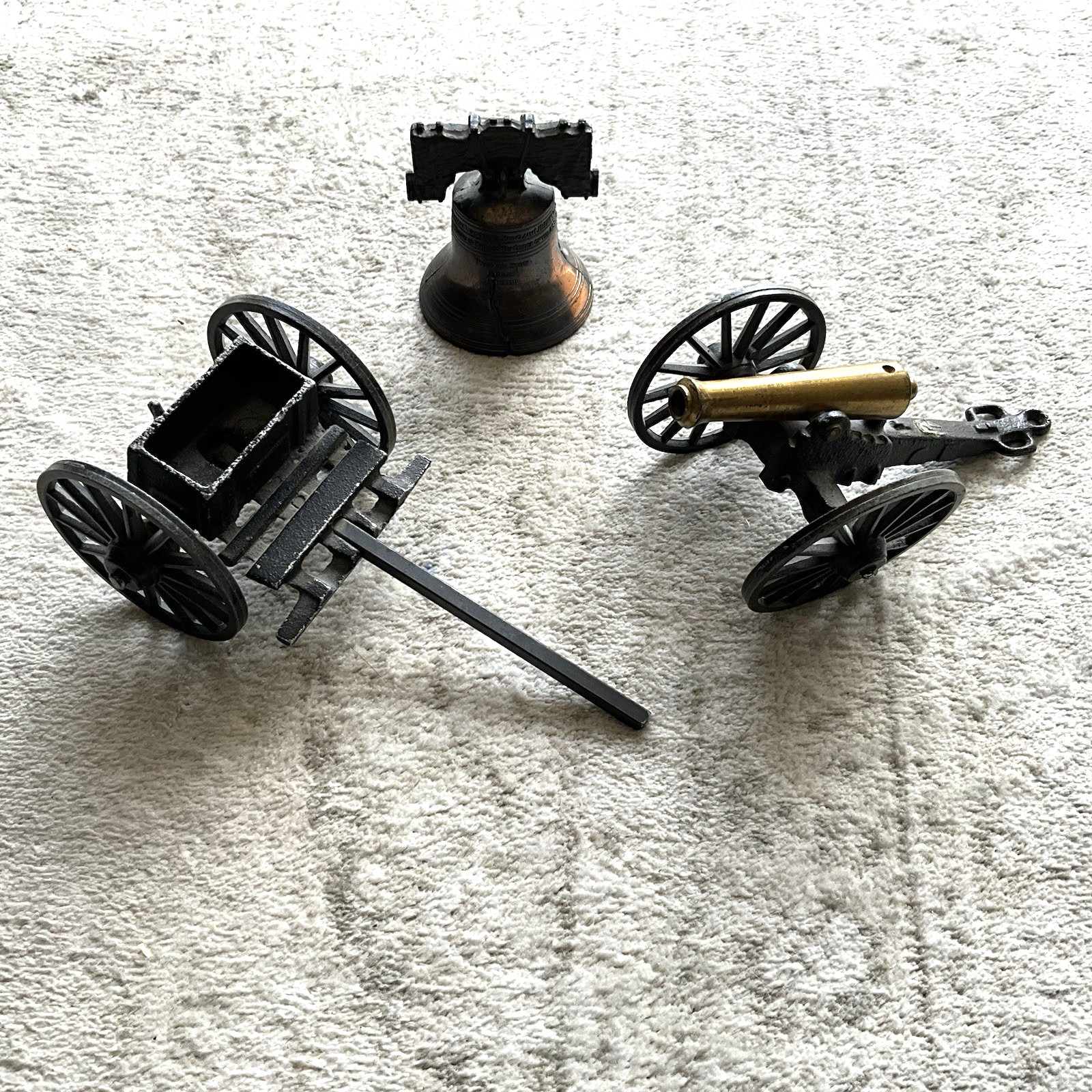 Vintage Replica Cannon & Limber Wagon Civil War Liberty Bell MFCO