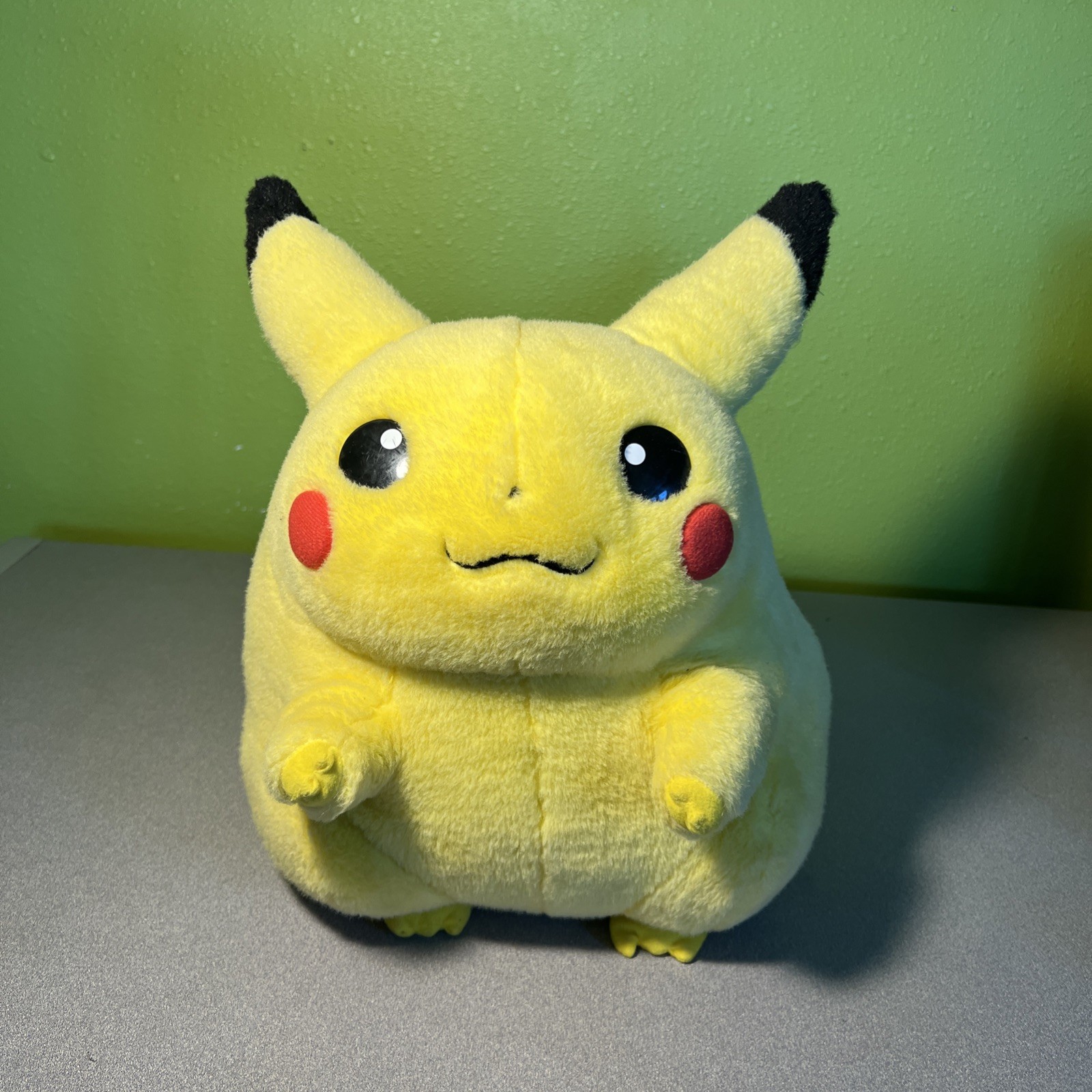 Hasbro Tomy Jumbo Pikachu 1999 Pokemon 16\