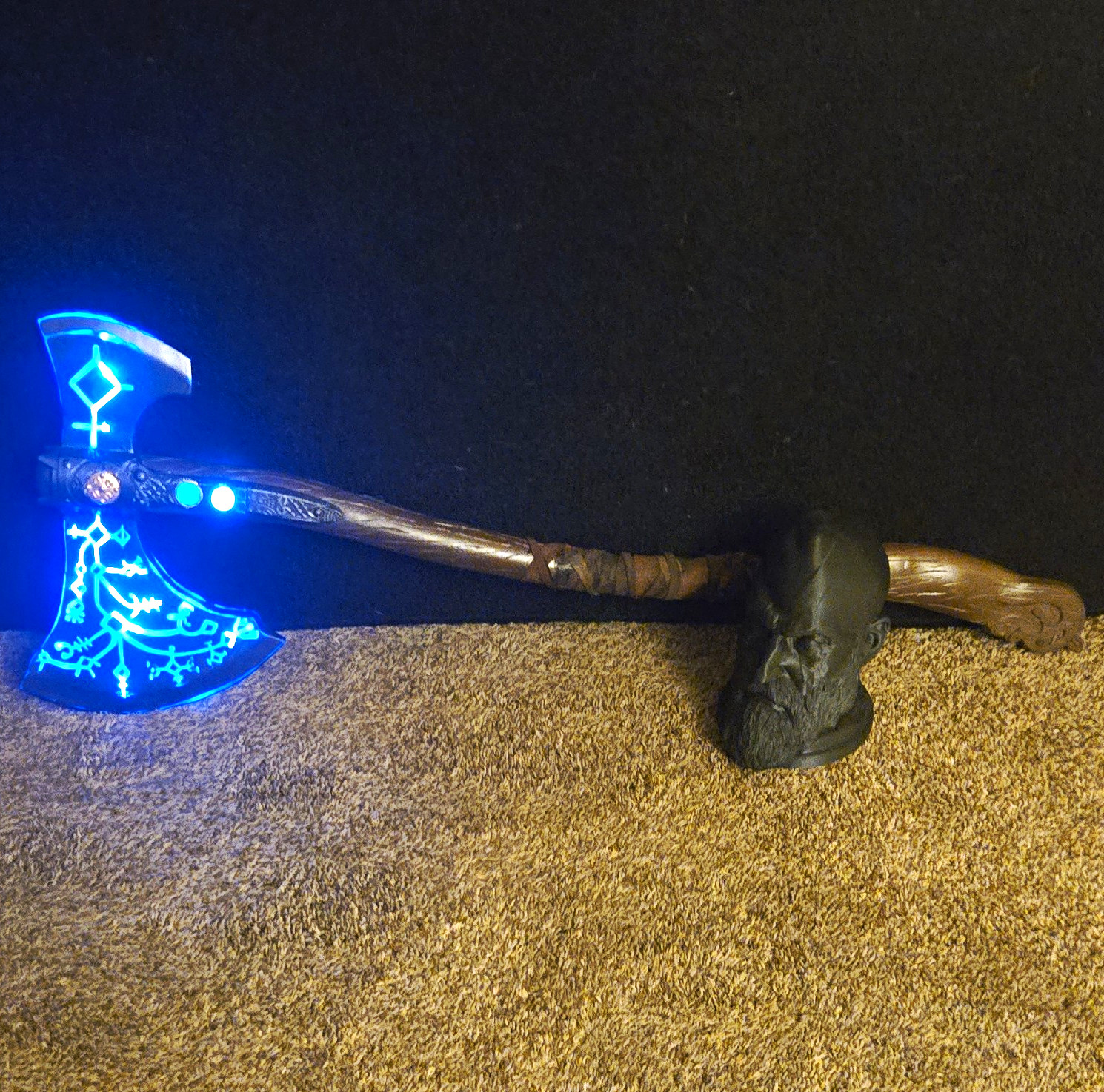LED Light-Up GOW KRATOS LEVIATHAN AXE