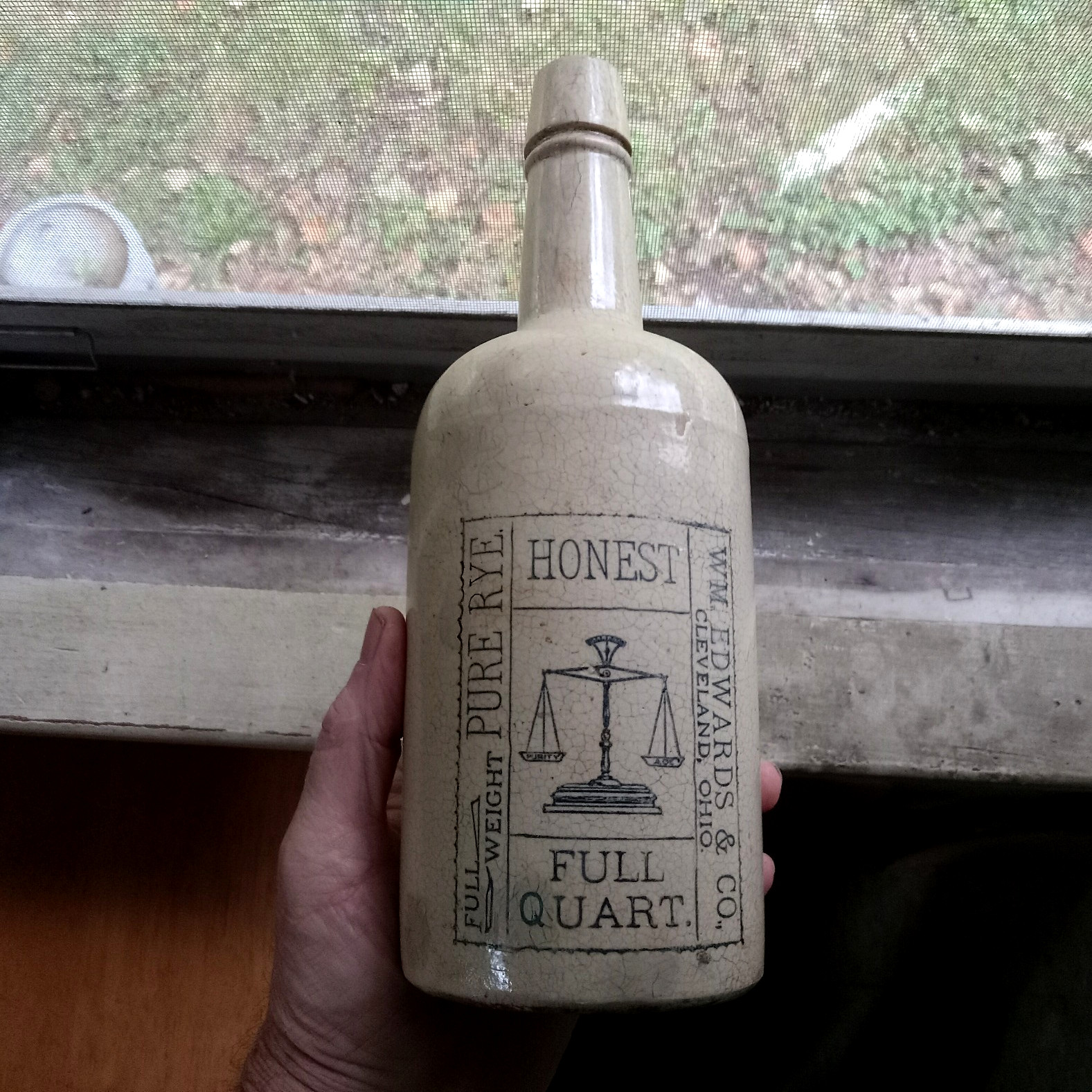 1890 EDWARDS & CO PURE RYE CLEVELAND EMB SCALES RARE STONEWARE WHISKEY BOTTLE