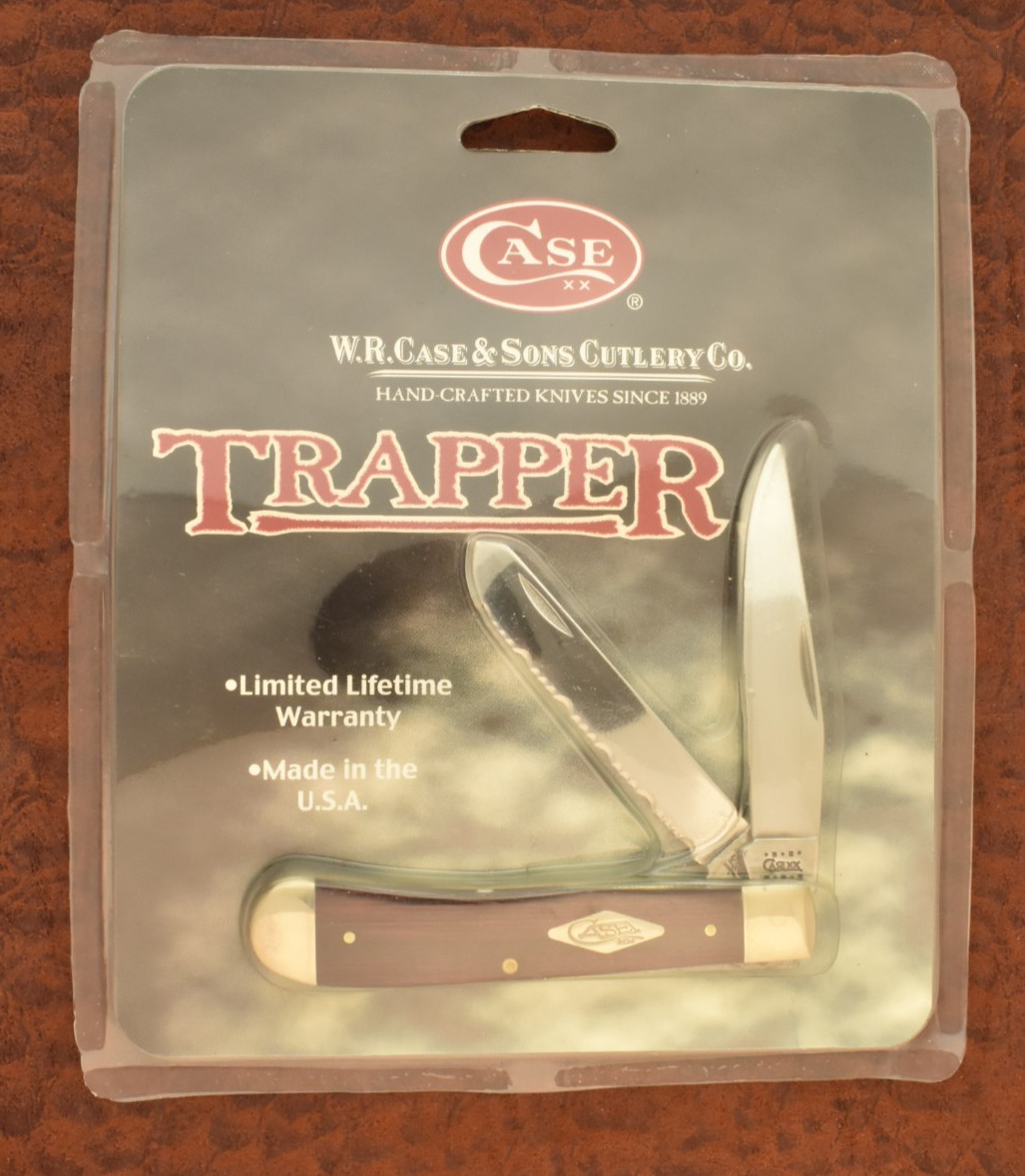 SUPER RARE CASE XX USA ROSEWOOD SERRATED BLADE FULL SIZE TRAPPER KNIFE (37476)