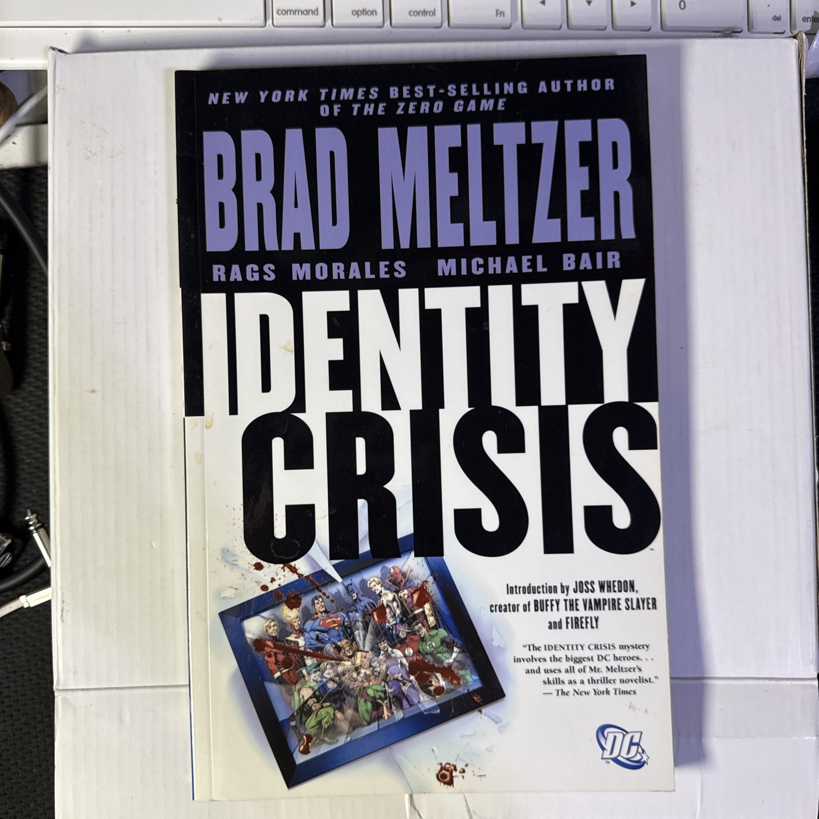 Identity Crisis (DC Comics 2005 TPB) Brad Meltzer Rags Morales Michael Bair