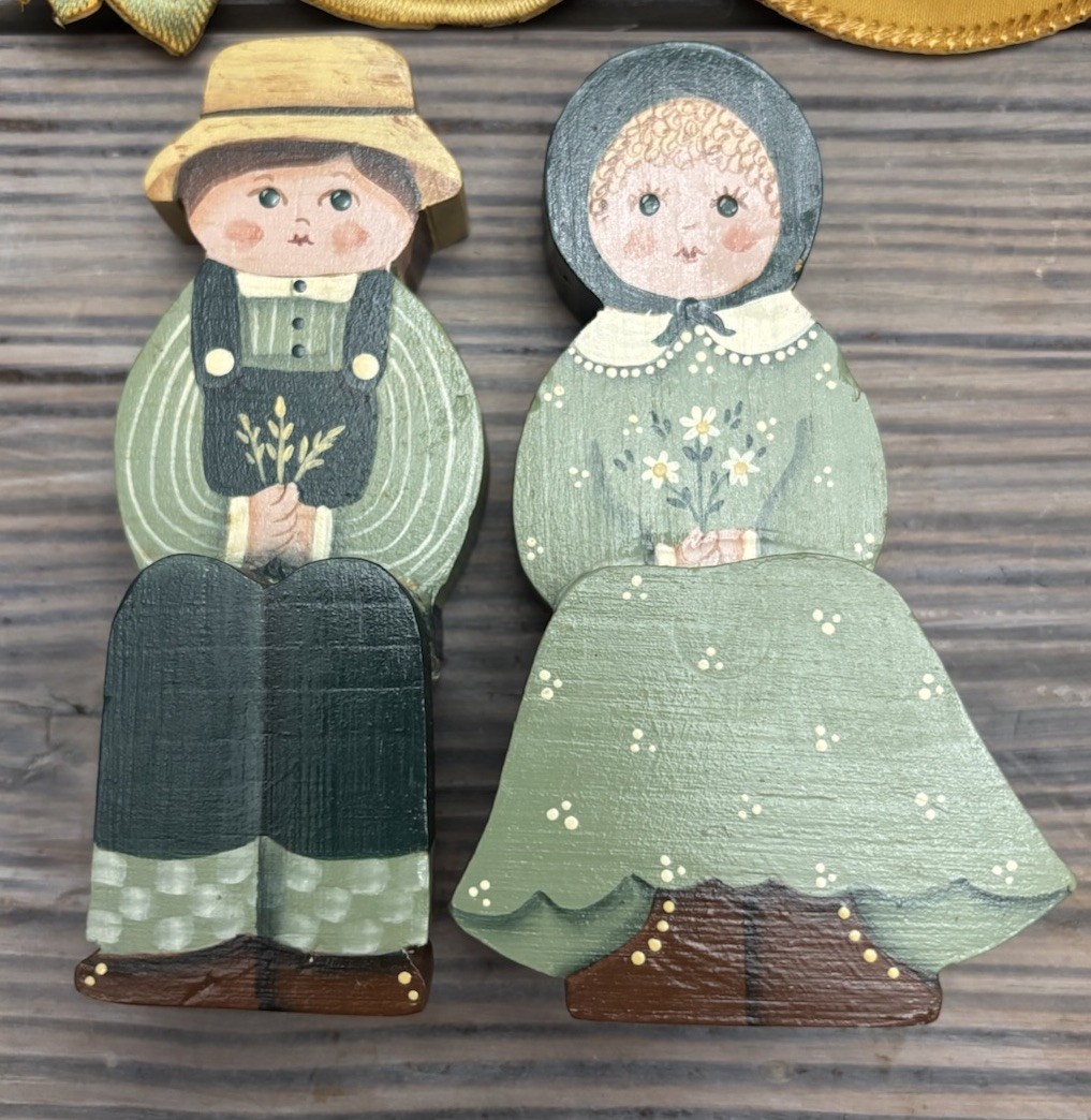Vintage Handmade Old Couple Shelf Sitters