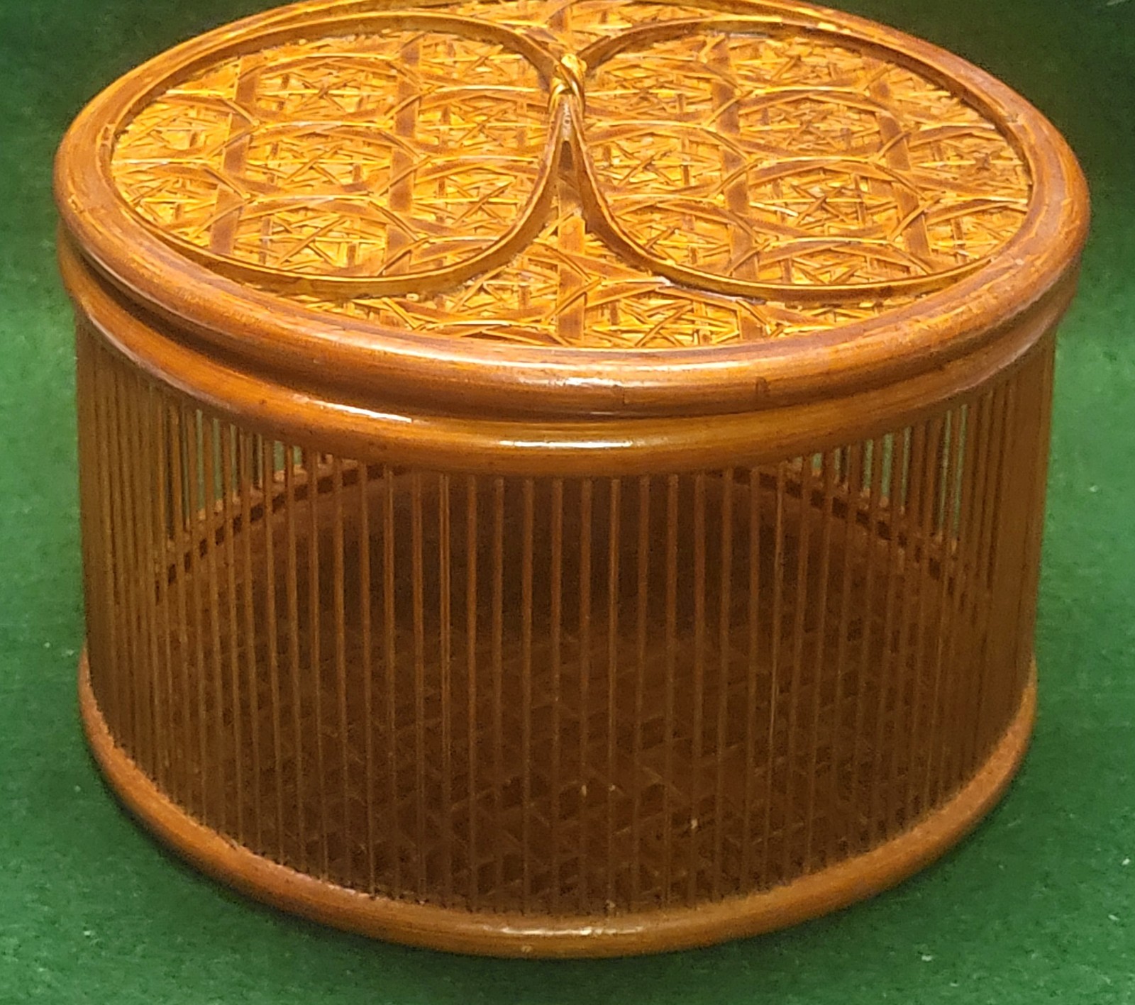 Vintage Japenese Suruga Bamboo Sensuji Lidded Basket Box Cricket Cage 6