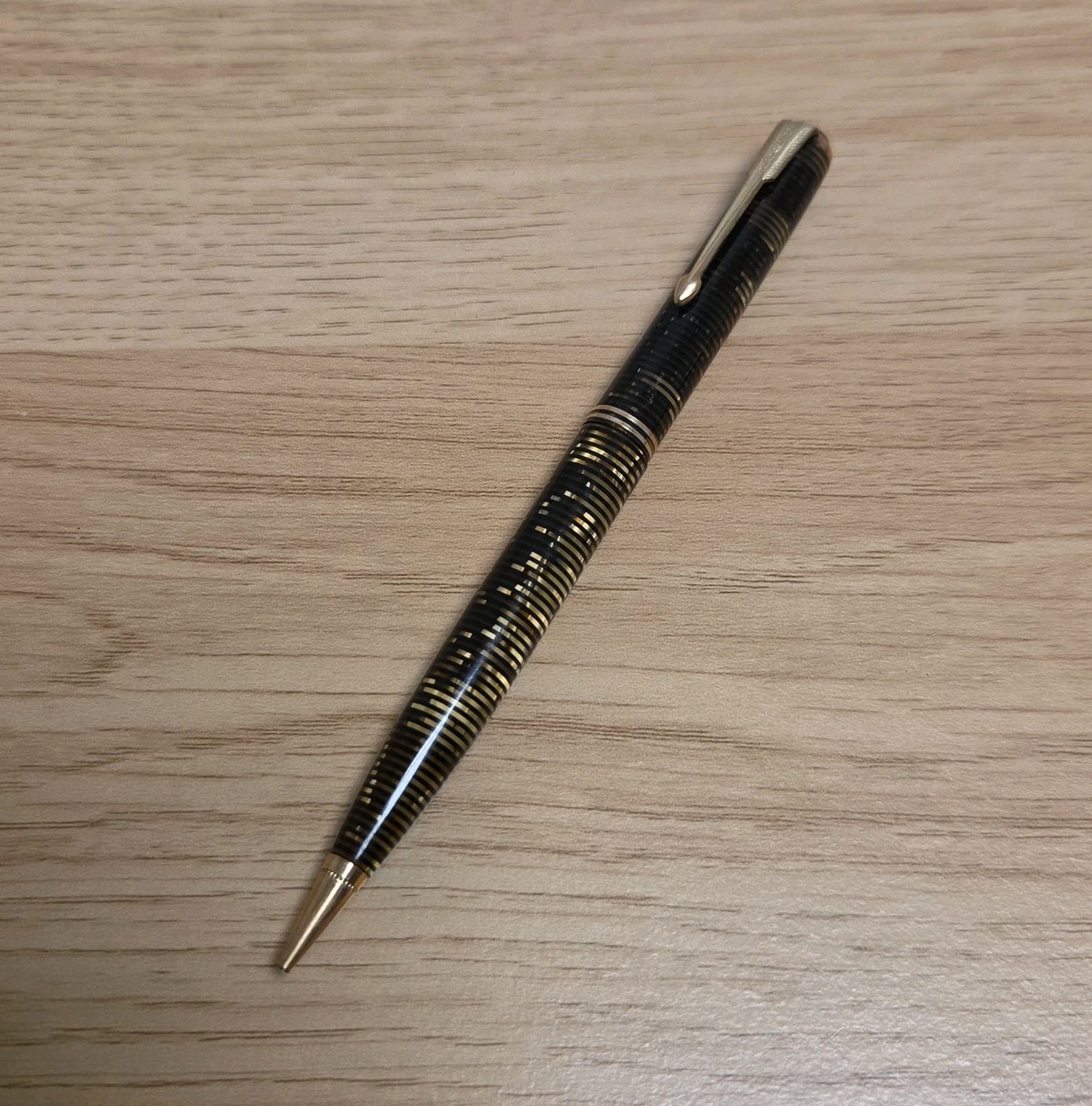 Vintage Geo Parker Golden Pearl Striped Mechanical Twisting Pencil Made in USA