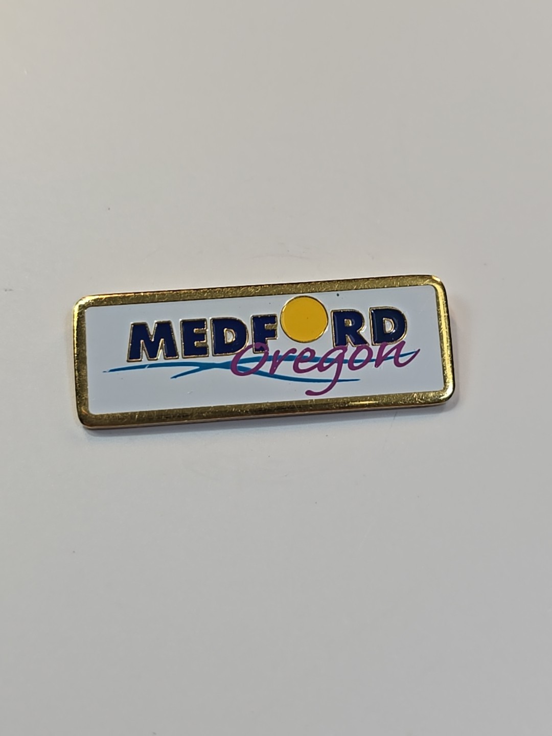 Medford Travel Souvenir Lapel Pin Jackson County Oregon