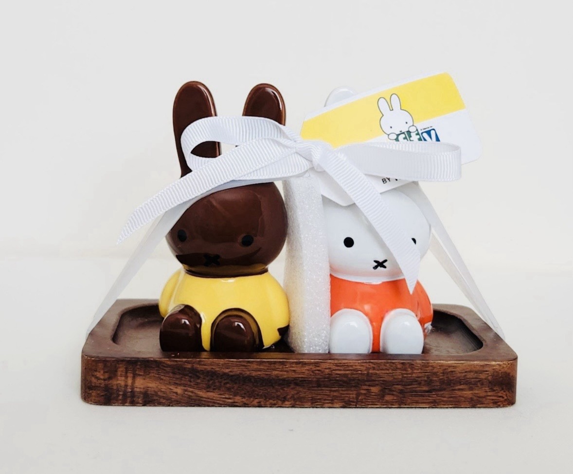 🧡🤎NWT Autumn Themed Ceramic Miffy Salt & Pepper Shaker Set