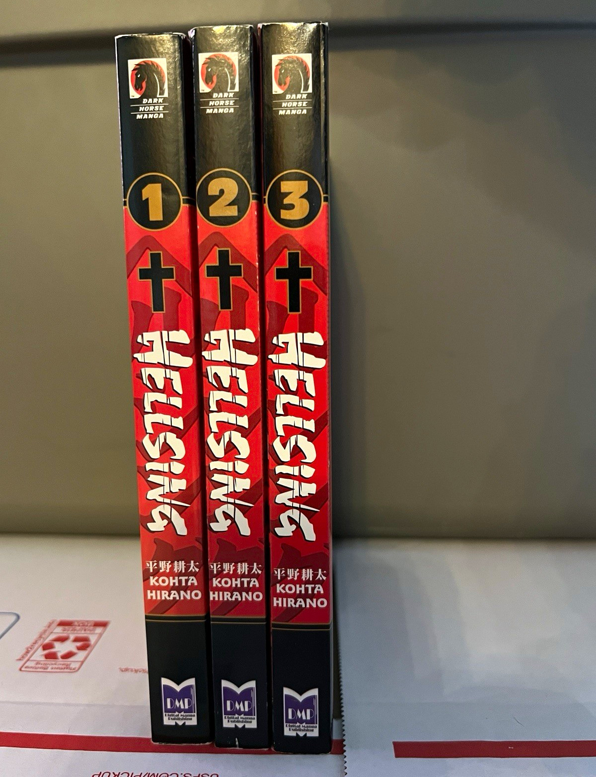 Hellsing Manga Comic Book Lot Vol 1-3 Kohta Hirano Dark Horse Manga