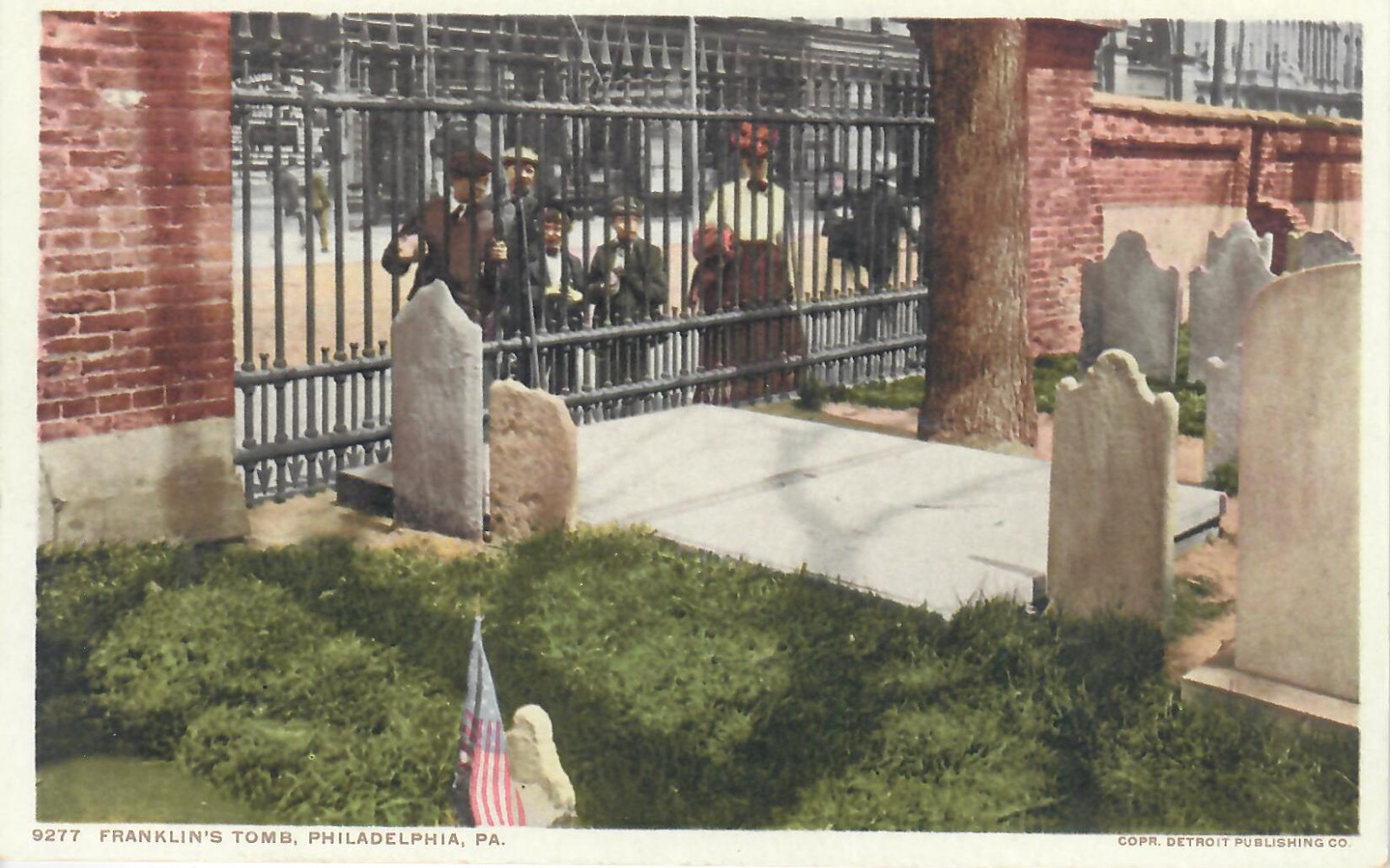 Benjamin Franklin\'s Grave in Philadelphia PA Near Independence Hall