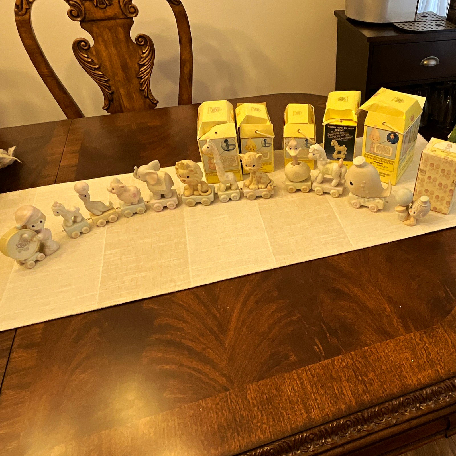 Enesco Precious Moments Birthday Train Animal Figurines full train 12 pieces