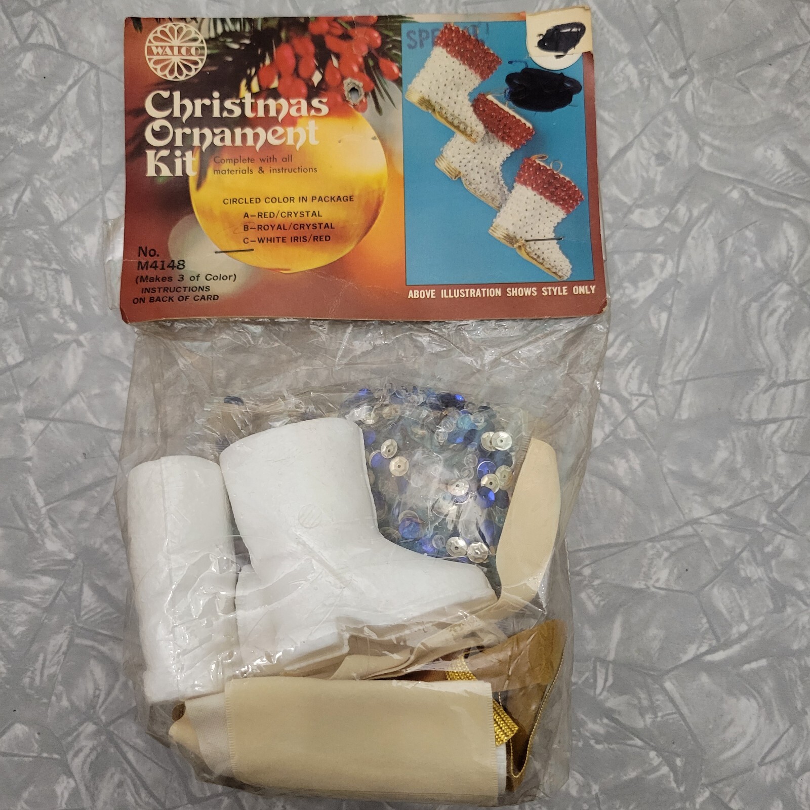 Vintage 1972 Walco Sequin Bead Christmas Ornament Kit - Santa Claus Boots