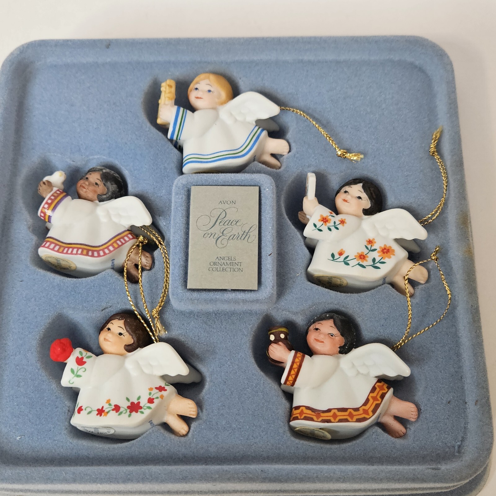 Avon Vintage (1983) Peace on Earth Angel Ornament Set of 5 Porcelain Angels JT27