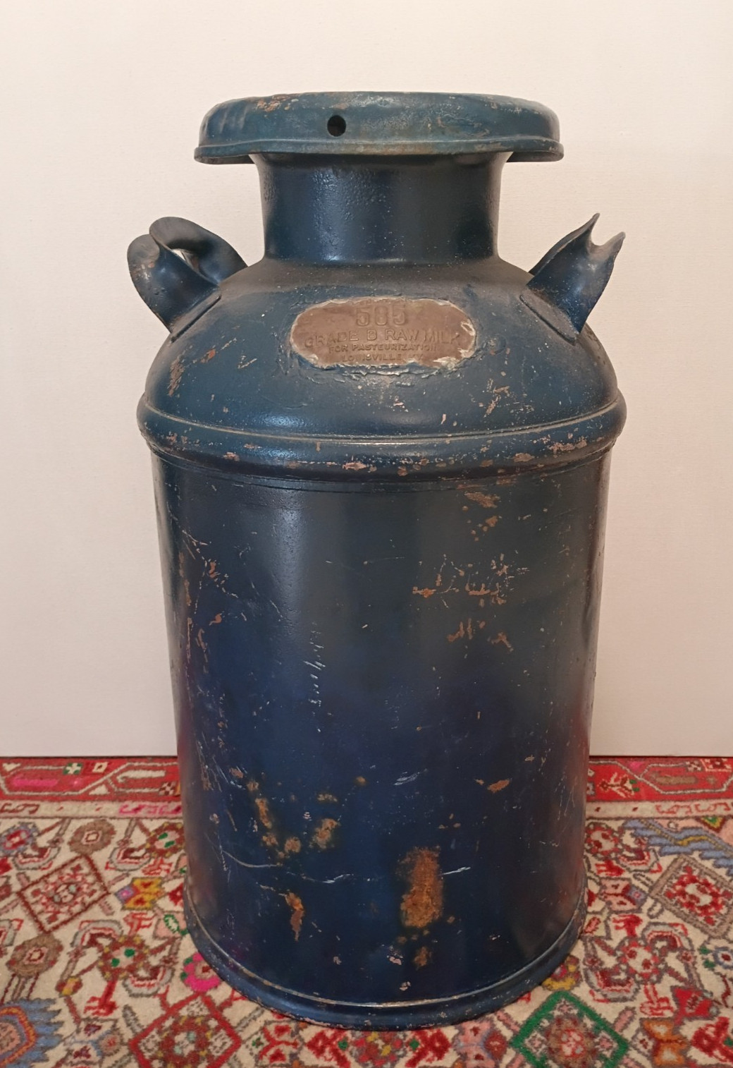 ANTIQUE LARGE GRADE B RAW MILK CAN LOUISVILLE KY TAG OLD BLUE PAINT