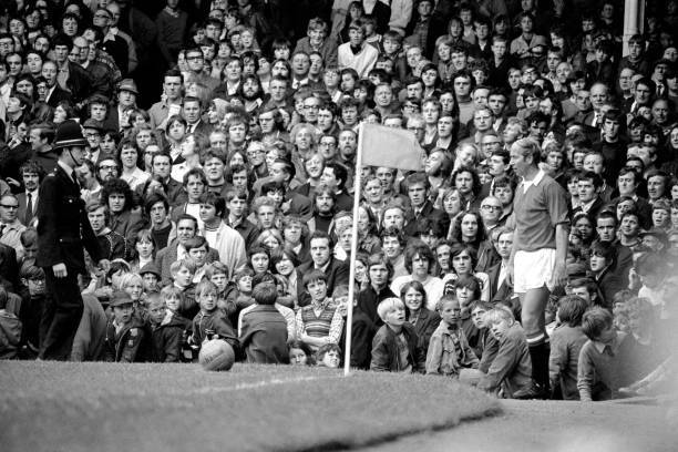 Bobby Charlton 1971 Manchester United Old Photo