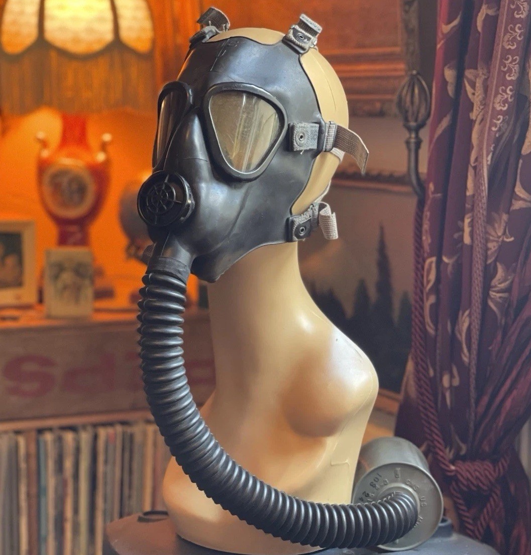 WW2 US Army Black Gas Mask & Canister WWII 1940s