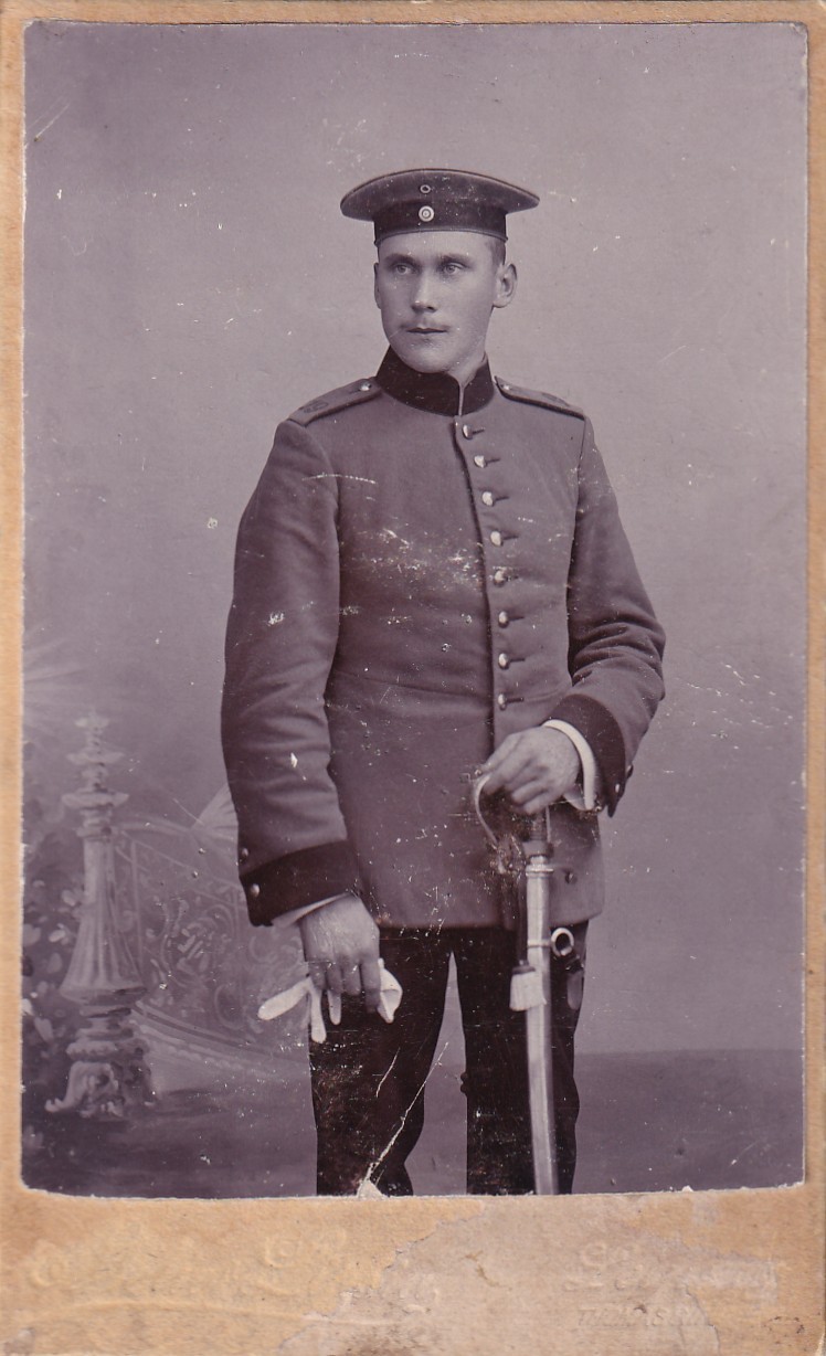 Original WWI CDV Photo GERMAN SOLDIER w/ SWORD SABER 1890\'s LEIPZIG Germany 400