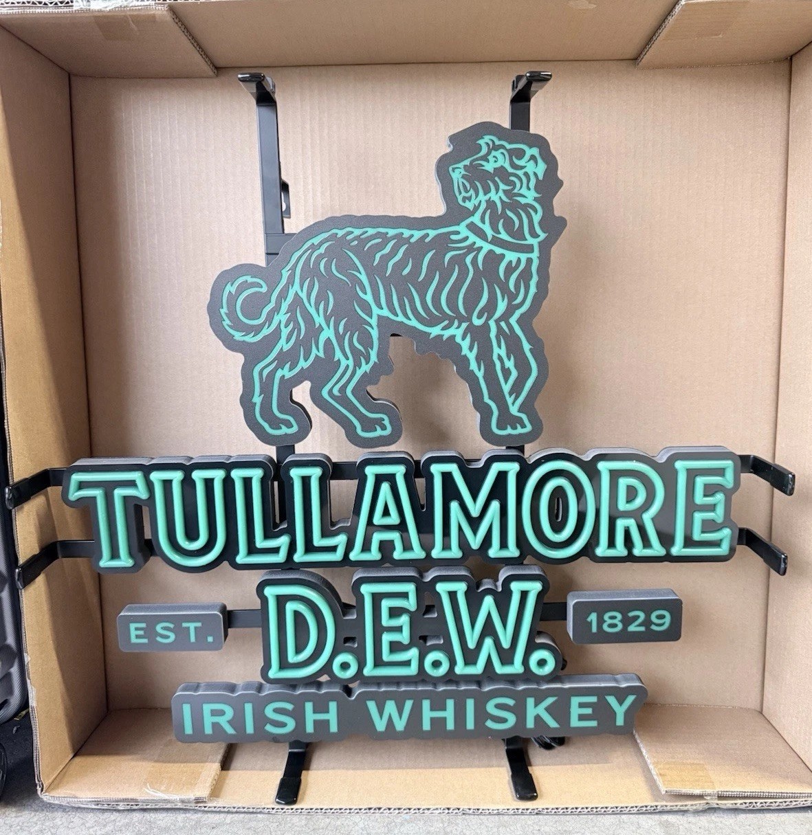 TULLAMORE DEW IRISH WHISKEY LED SIGN MAN CAVE GARAGE LIGHT TULLAMORE D.E.W. NEW