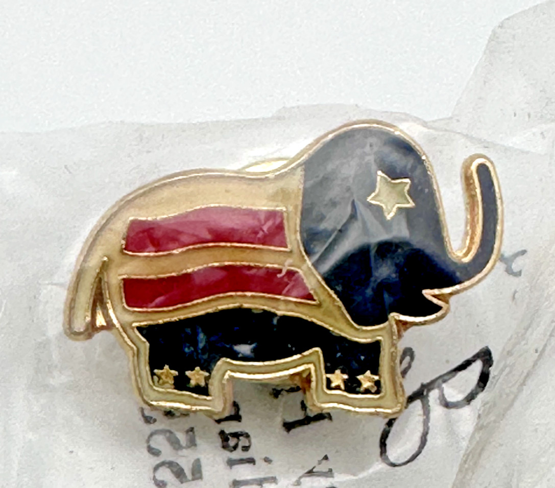 UNIQUE VINTAGE TRI-COLOR REPUBLICAN ELEPHANT PIN IN ORIGINAL PACKAGE