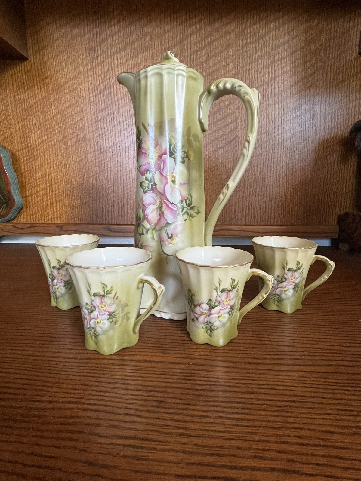 ANTIQUE Nippon Hand-Painted Chocolate Pot 4 cups Gold Gilding green chartreuse 
