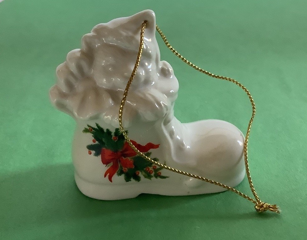 Vintage Pfaltzgraff Cat In Boot Christmas Ornament