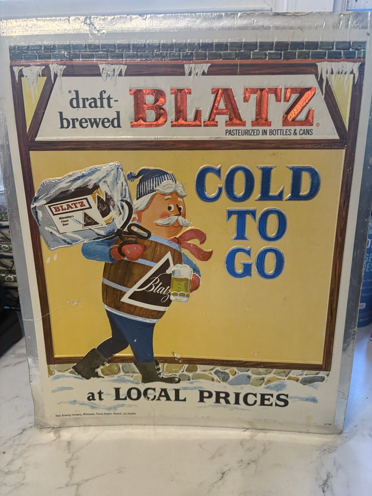 X-RARE 1950s-60s BLATZ BEER KEG/MAN/HEAVY EMBOSSED CARDBOARD/FOIL SIGN 14” X 17”