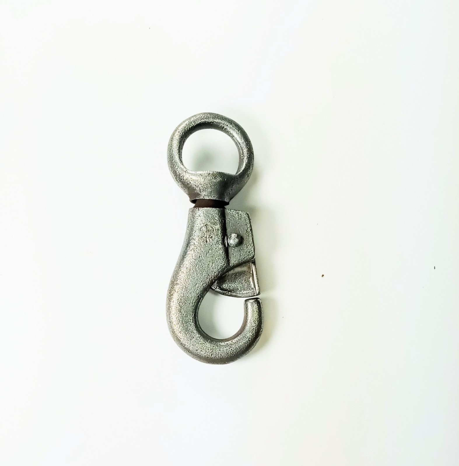 Antique North & Judd Anchor Brand Cast Iron Swivel Eye Bull Snap Hook As Is